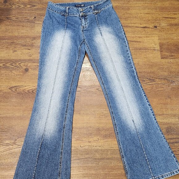 Size 9 flared jeans - Picture 1 of 4